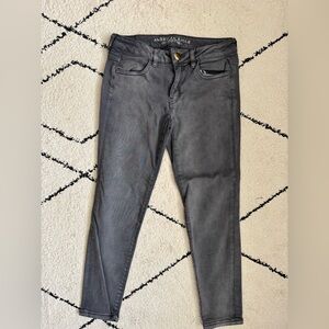 American Eagle AEO Denim Women's Gray Skinny Jeans Crop Size 4